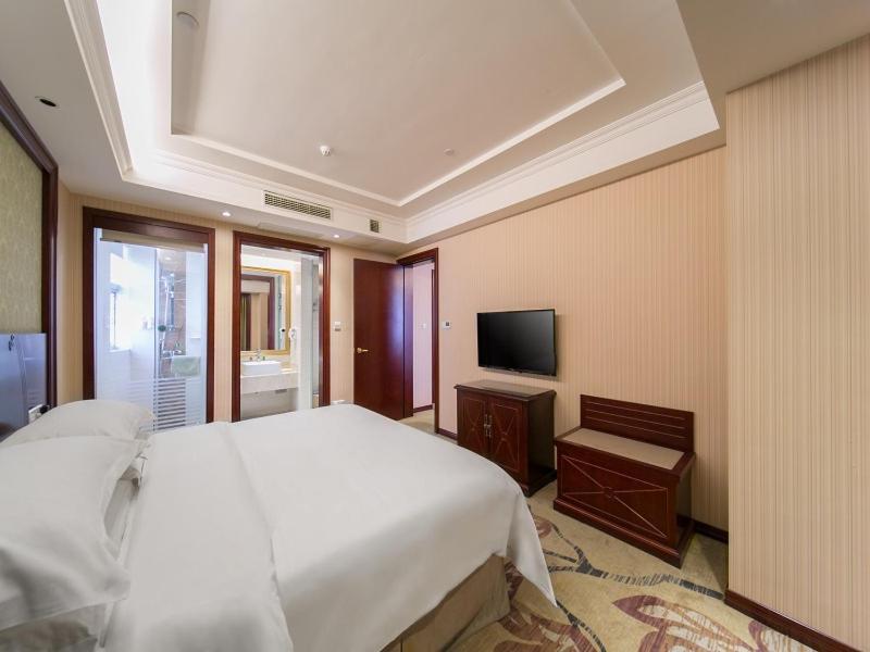 Vienna Classic Hotel Shizhongshan Avenue Jiujiang  Экстерьер фото
